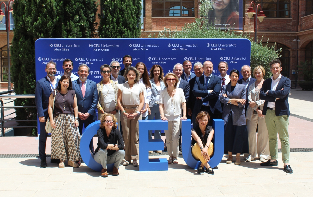 Las universidades CEU reúnen en Barcelona a su Consejo Asesor Internacional 